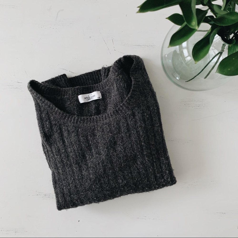 Carly Jean Los Angeles Dakota Sweater